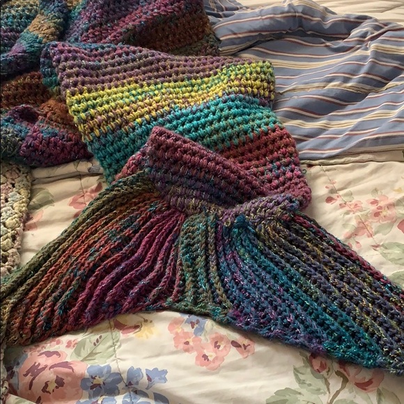 Mermaid tail - Picture 2 of 2